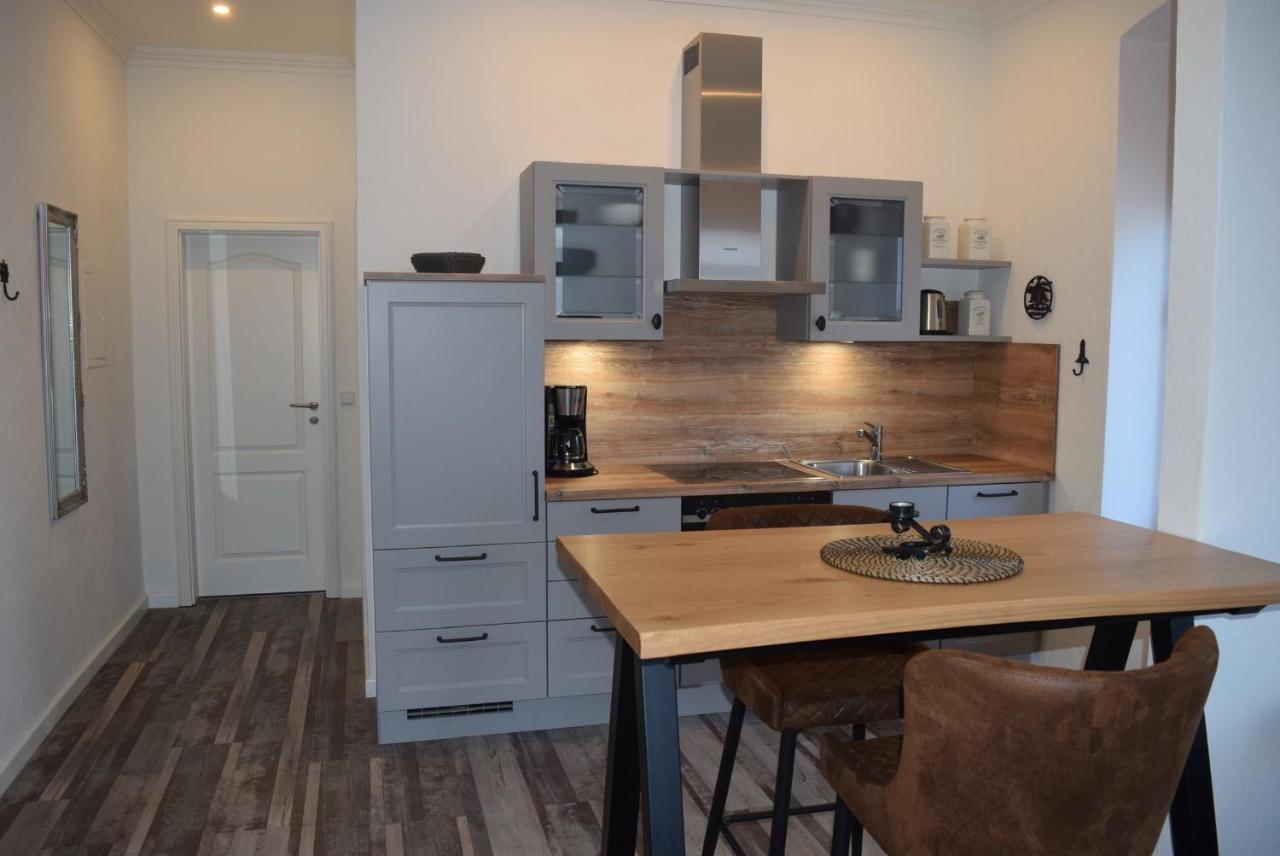 Heimathafen Ueber Hafen-Pub Apartment Pellworm Ngoại thất bức ảnh