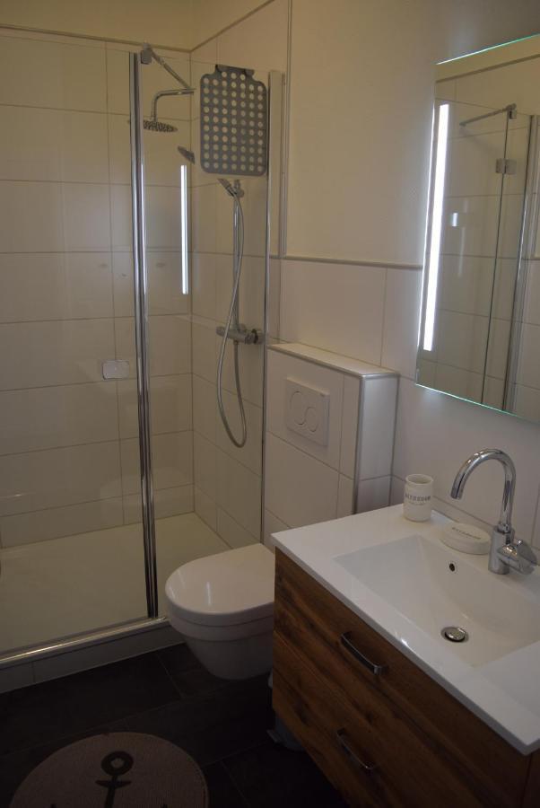 Heimathafen Ueber Hafen-Pub Apartment Pellworm Ngoại thất bức ảnh
